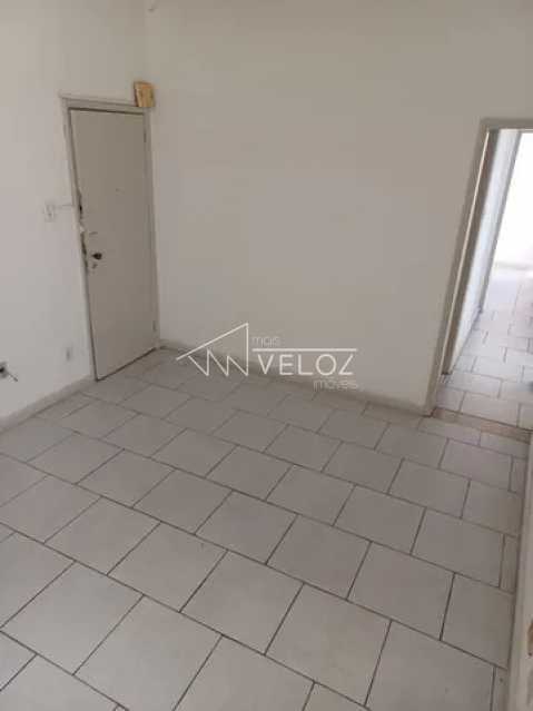 Apartamento à venda com 2 quartos, 73m² - Foto 4