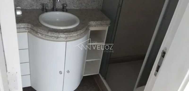 Apartamento à venda com 2 quartos, 60m² - Foto 11