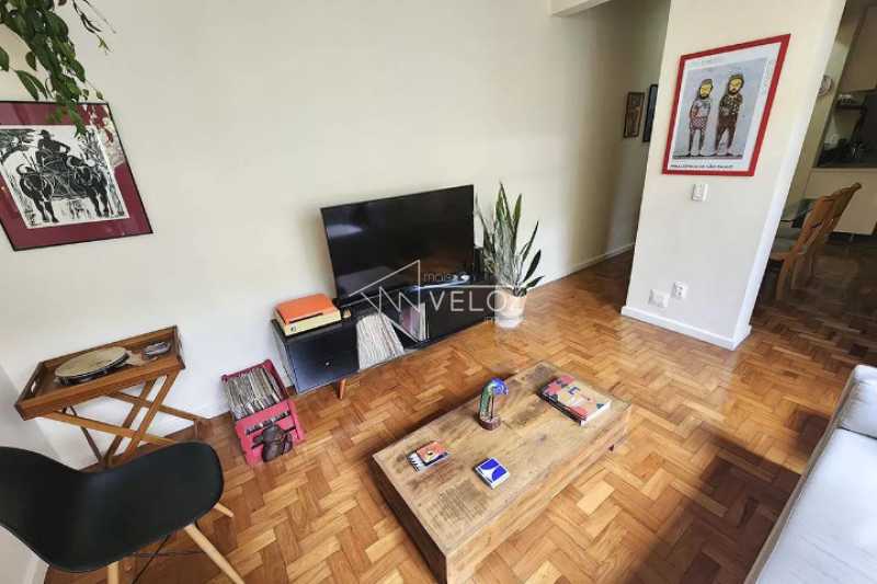 Apartamento à venda com 1 quarto, 61m² - Foto 3