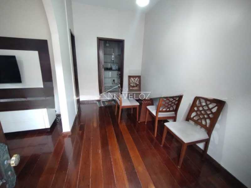 Casa de Vila à venda com 4 quartos, 150m² - Foto 1