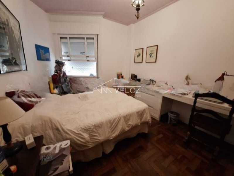 Apartamento à venda com 4 quartos, 221m² - Foto 18