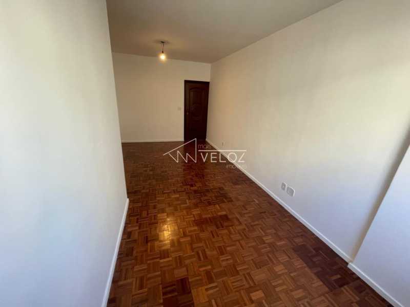 Apartamento à venda com 3 quartos, 120m² - Foto 3