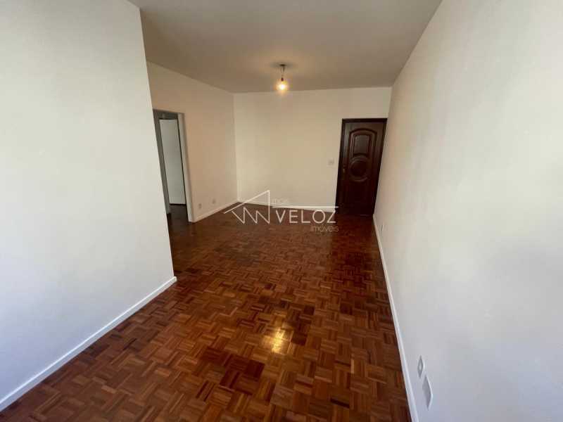 Apartamento à venda com 3 quartos, 120m² - Foto 1