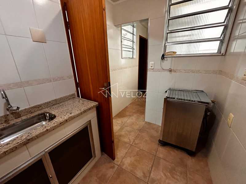 Apartamento à venda com 2 quartos, 55m² - Foto 15