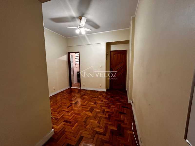 Apartamento à venda com 2 quartos, 55m² - Foto 4