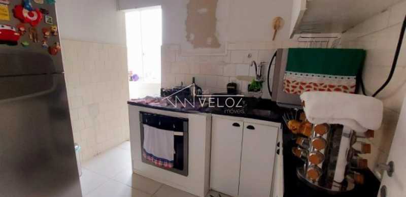 Apartamento à venda com 2 quartos, 75m² - Foto 12