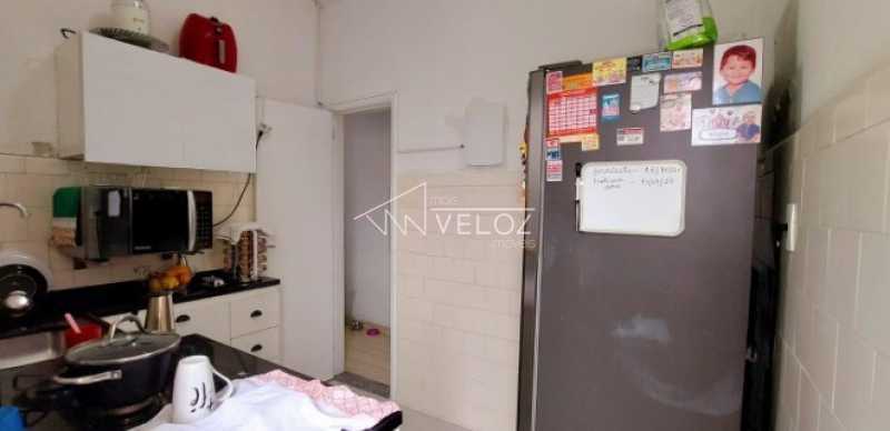 Apartamento à venda com 2 quartos, 75m² - Foto 14