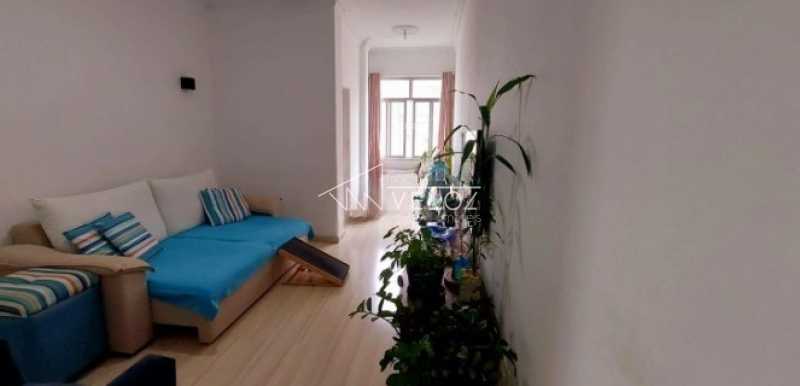 Apartamento à venda com 2 quartos, 75m² - Foto 2