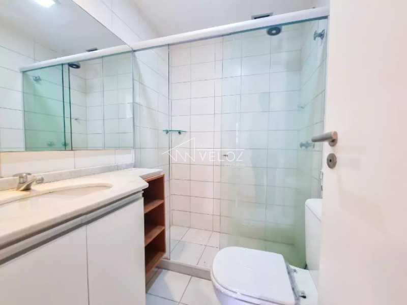 Apartamento à venda com 2 quartos, 70m² - Foto 13