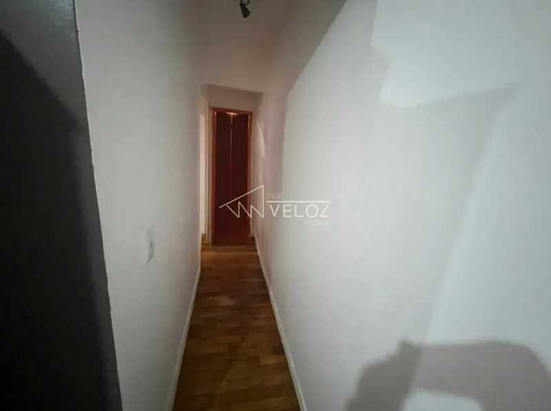 Apartamento à venda com 2 quartos, 64m² - Foto 3