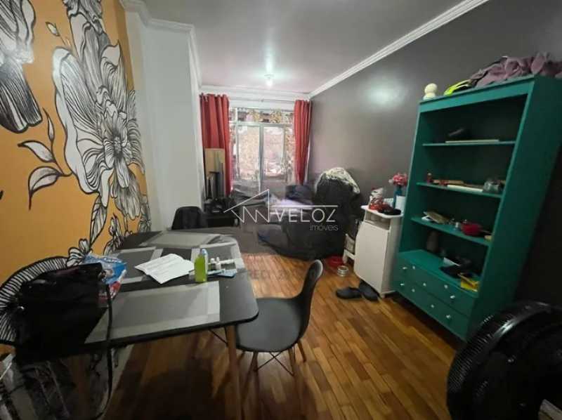 Apartamento à venda com 2 quartos, 64m² - Foto 1