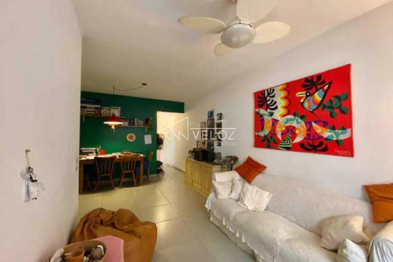 Apartamento à venda com 2 quartos, 74m² - Foto 3