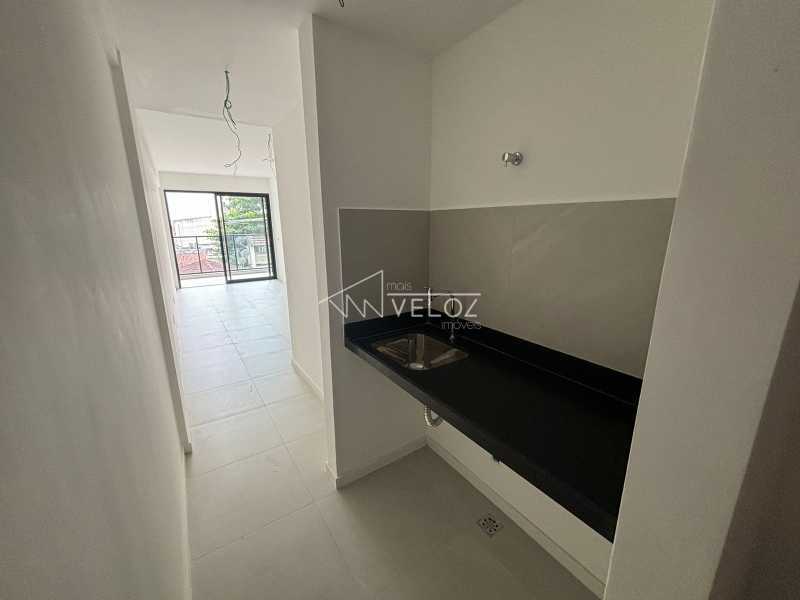 Apartamento à venda com 2 quartos, 60m² - Foto 16