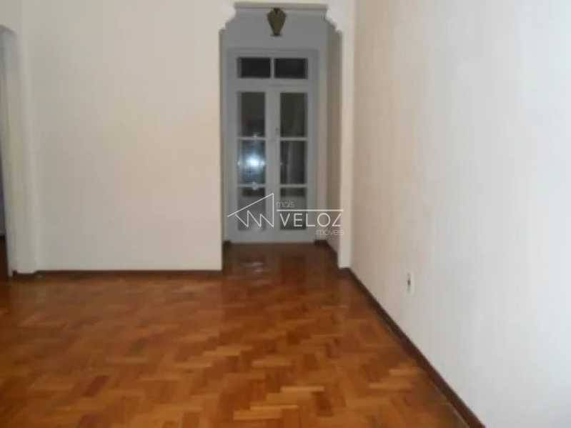 Apartamento à venda com 1 quarto, 39m² - Foto 1