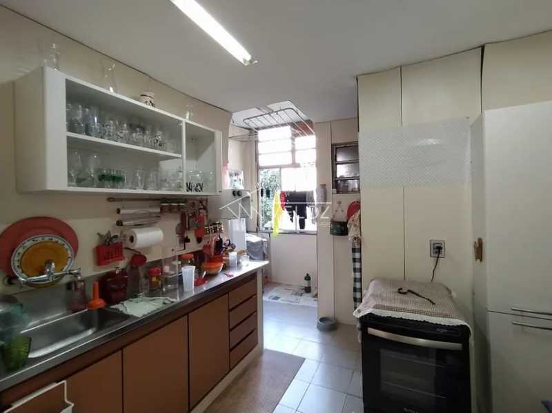 Apartamento à venda com 3 quartos, 82m² - Foto 23