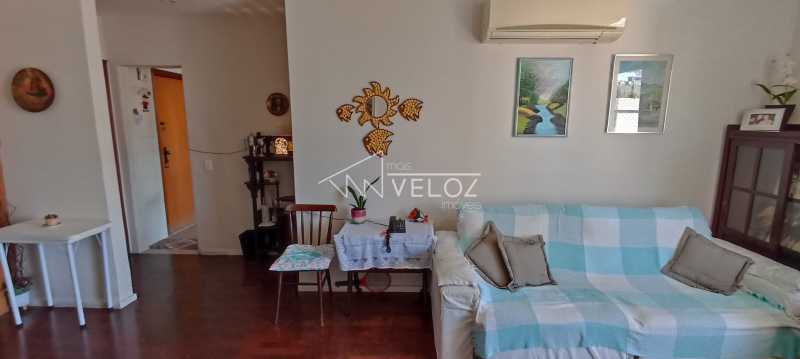 Apartamento à venda com 2 quartos, 84m² - Foto 4