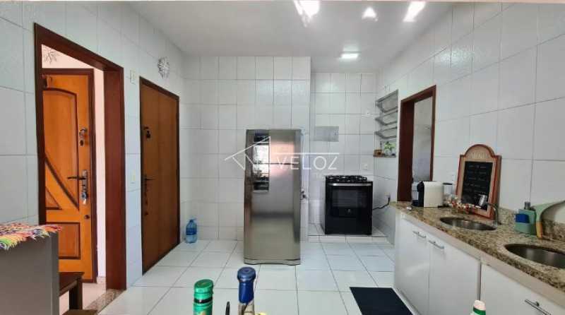 Apartamento à venda com 3 quartos, 90m² - Foto 3