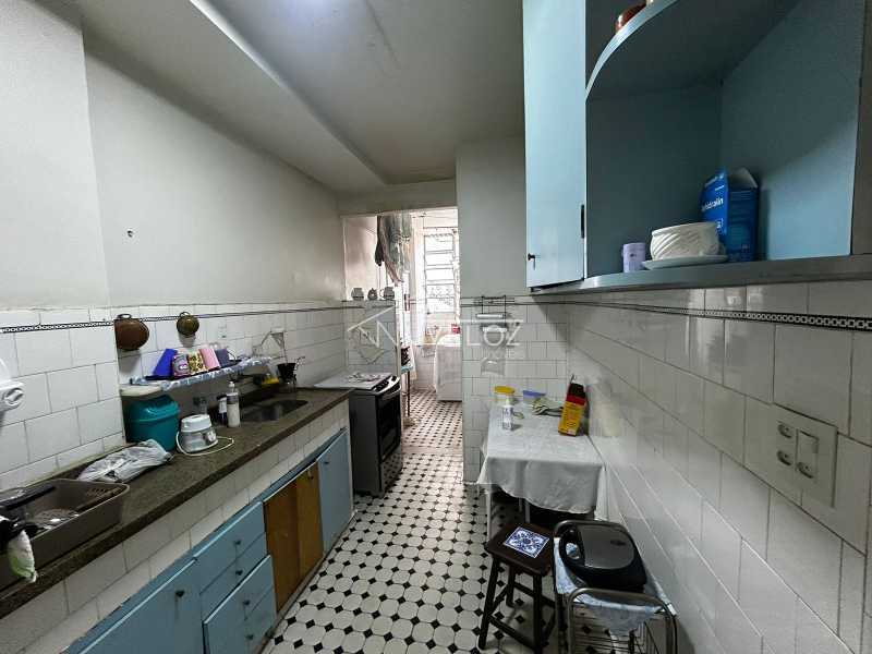 Apartamento à venda com 2 quartos, 80m² - Foto 4