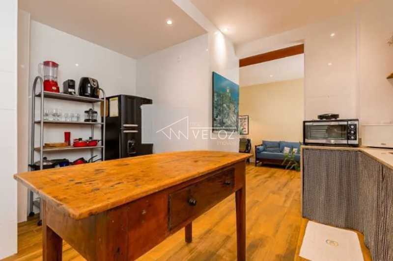 Apartamento à venda com 2 quartos, 65m² - Foto 15