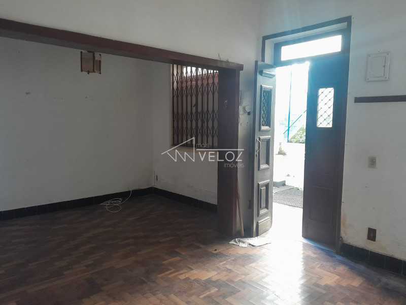 Apartamento à venda com 2 quartos, 158m² - Foto 3