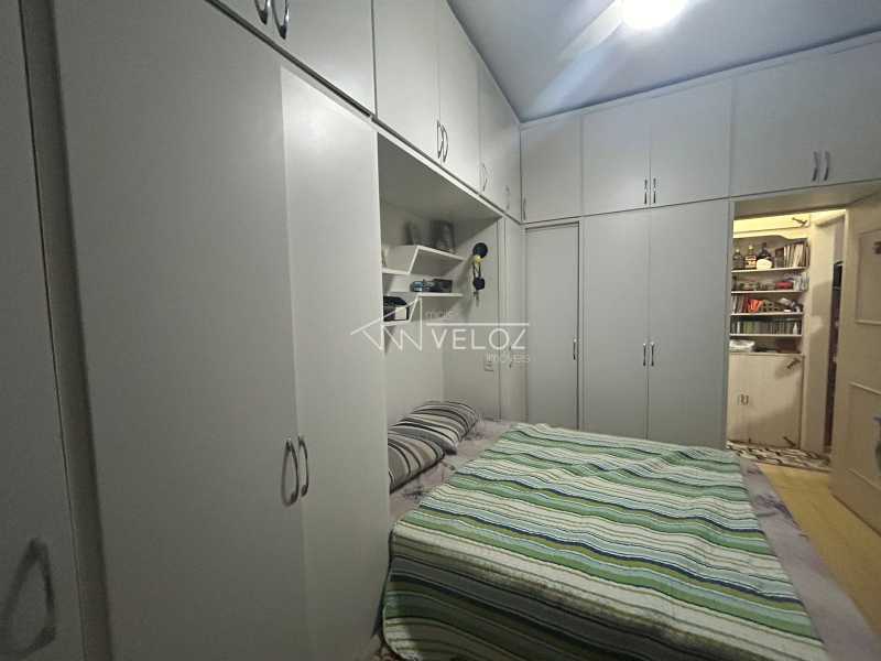 Apartamento à venda com 1 quarto, 55m² - Foto 2