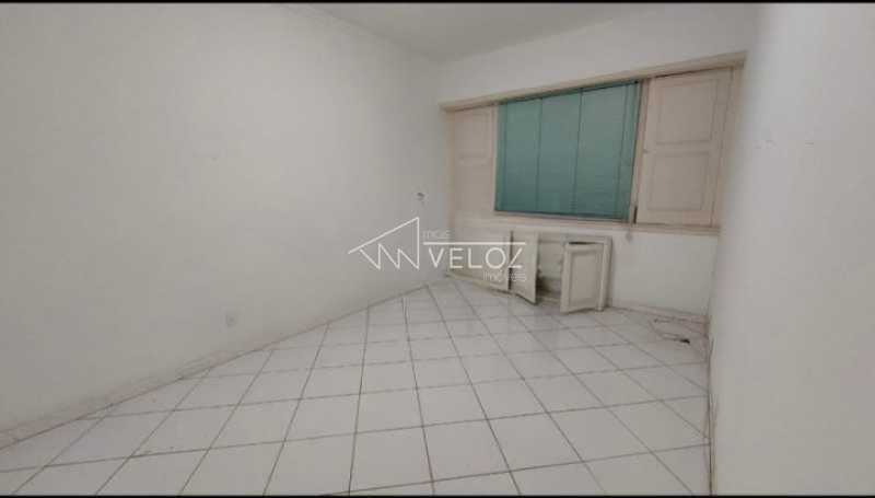 Apartamento à venda com 3 quartos, 130m² - Foto 3