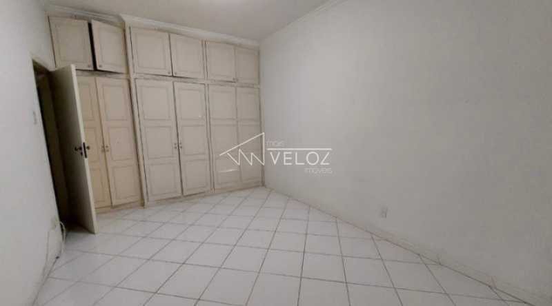 Apartamento à venda com 3 quartos, 130m² - Foto 5