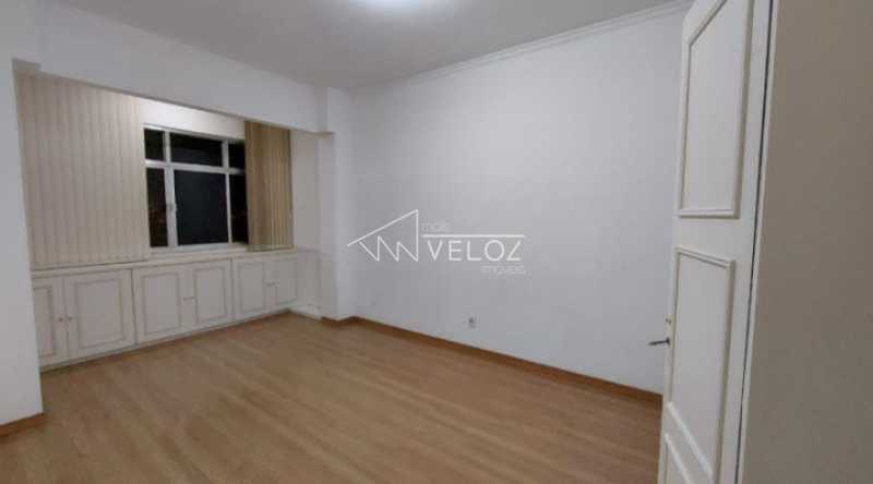 Apartamento à venda com 3 quartos, 130m² - Foto 7