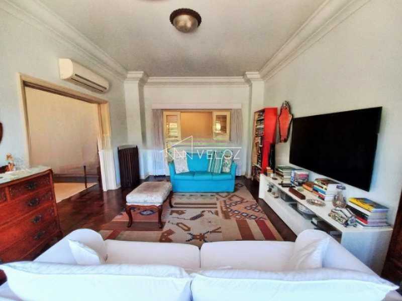 Apartamento à venda com 3 quartos, 171m² - Foto 1