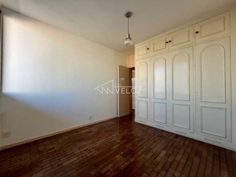 Apartamento à venda com 3 quartos, 125m² - Foto 4