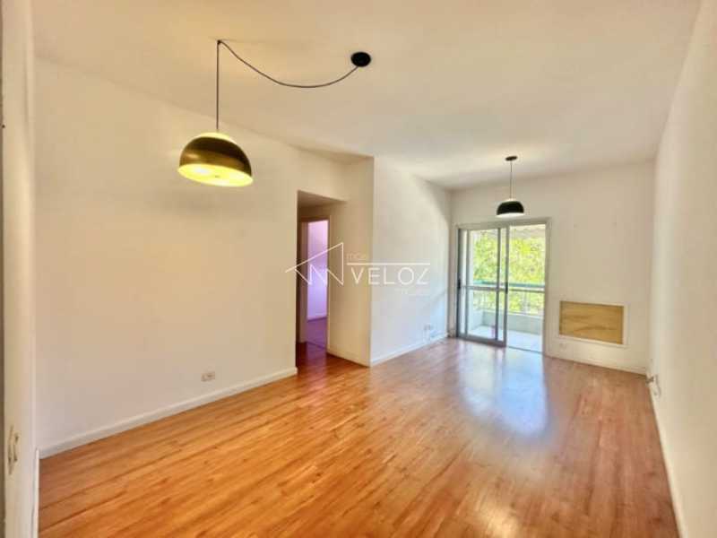 Apartamento à venda com 2 quartos, 80m² - Foto 1