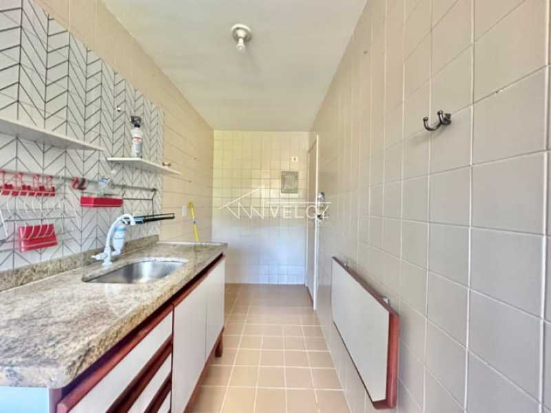 Apartamento à venda com 2 quartos, 80m² - Foto 9