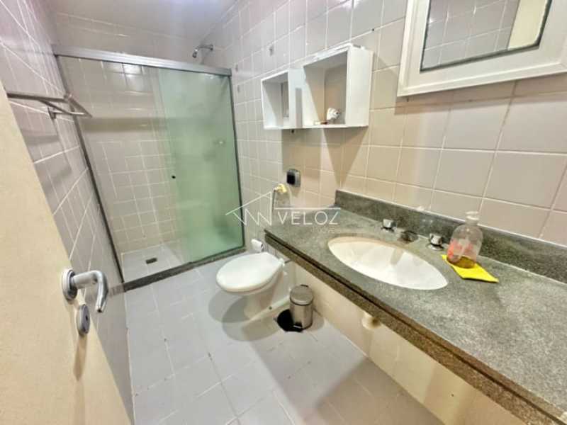 Apartamento à venda com 2 quartos, 80m² - Foto 14