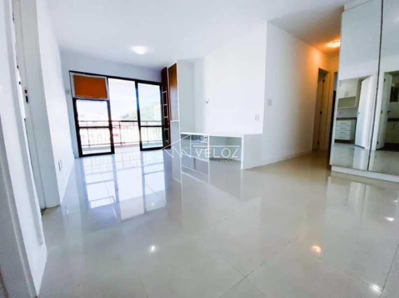 Apartamento à venda com 2 quartos, 79m² - Foto 4