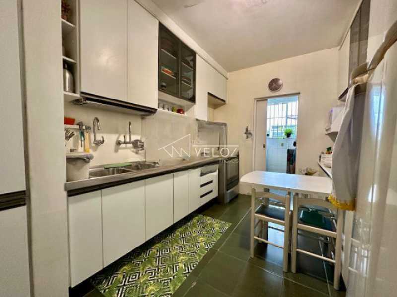 Apartamento à venda com 4 quartos, 210m² - Foto 11