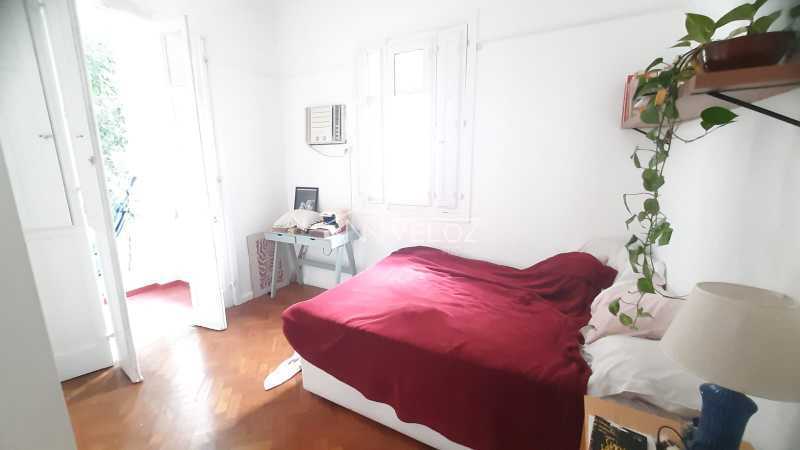 Apartamento à venda com 2 quartos, 61m² - Foto 9