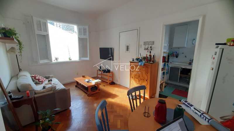 Apartamento à venda com 2 quartos, 61m² - Foto 5