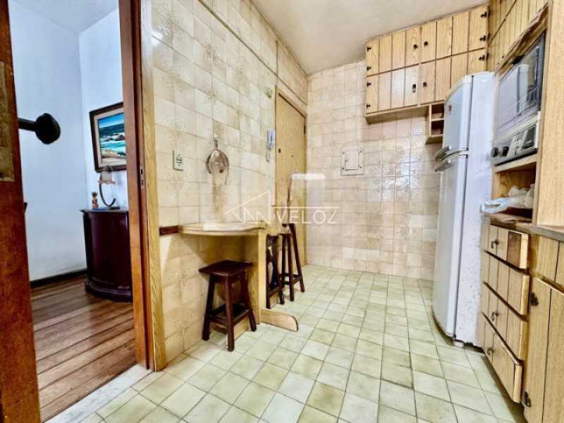 Apartamento à venda com 2 quartos, 74m² - Foto 6