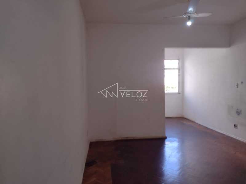 Apartamento à venda com 1 quarto, 42m² - Foto 8