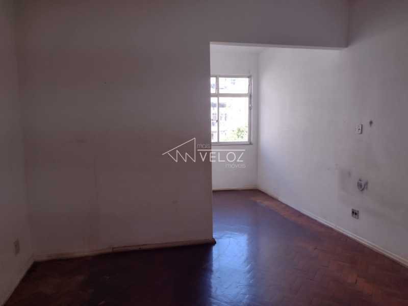 Apartamento à venda com 1 quarto, 42m² - Foto 4