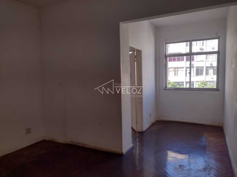 Apartamento à venda com 1 quarto, 42m² - Foto 10