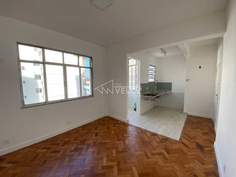 Apartamento à venda com 1 quarto, 52m² - Foto 2