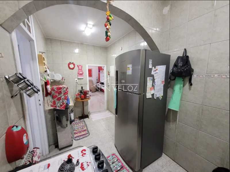 Apartamento à venda com 3 quartos, 118m² - Foto 13