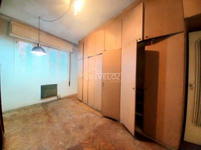 Apartamento à venda com 4 quartos, 229m² - Foto 13