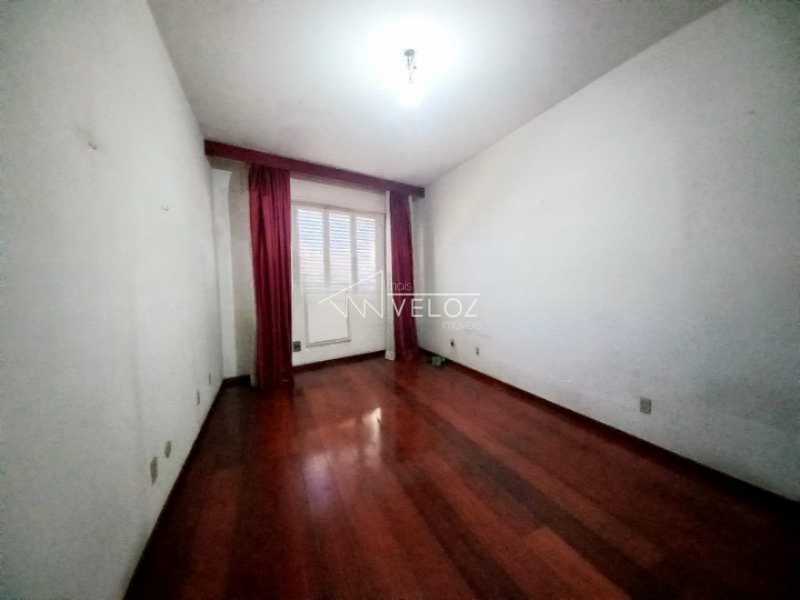 Apartamento à venda com 4 quartos, 229m² - Foto 20