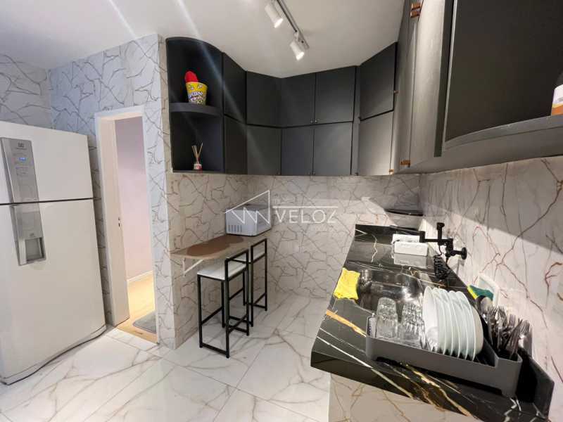 Apartamento à venda com 2 quartos, 63m² - Foto 12