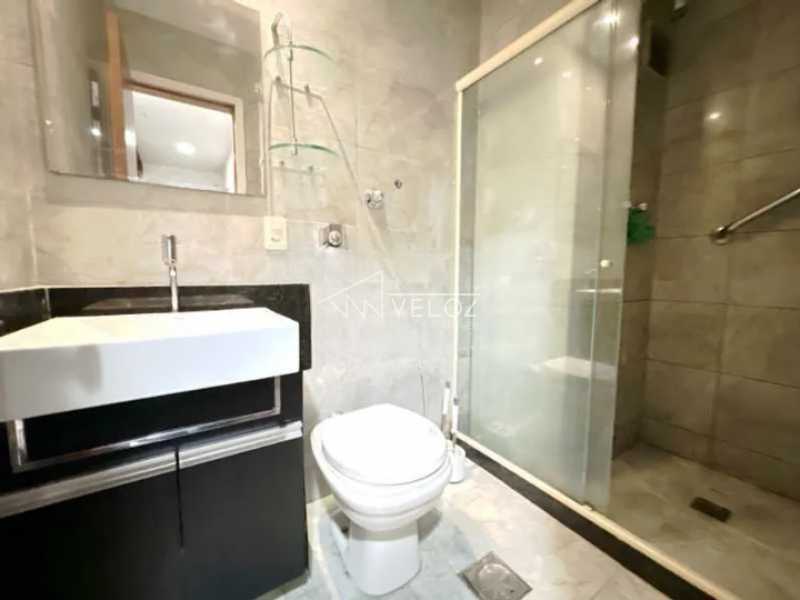 Apartamento à venda com 2 quartos, 100m² - Foto 17