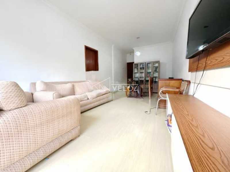 Apartamento à venda com 2 quartos, 100m² - Foto 2