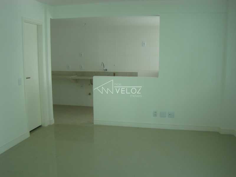 Apartamento à venda com 2 quartos, 90m² - Foto 17