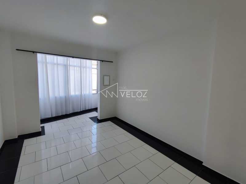 Apartamento à venda com 1 quarto, 40m² - Foto 3